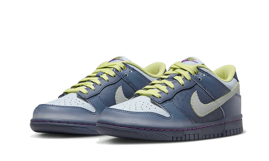 Nike Dunk Low Halloween I Am Fearless - Prism Hype Nike dunk Low Nike Dunk Low Halloween I Am Fearless Nike Dunk Low
