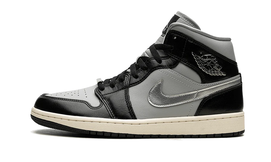 Air Jordan 1 Mid Black Chrome - Prism Hype Air Jordan 1 Mid Air Jordan 1 Mid Black Chrome Air Jordan 1 35.5