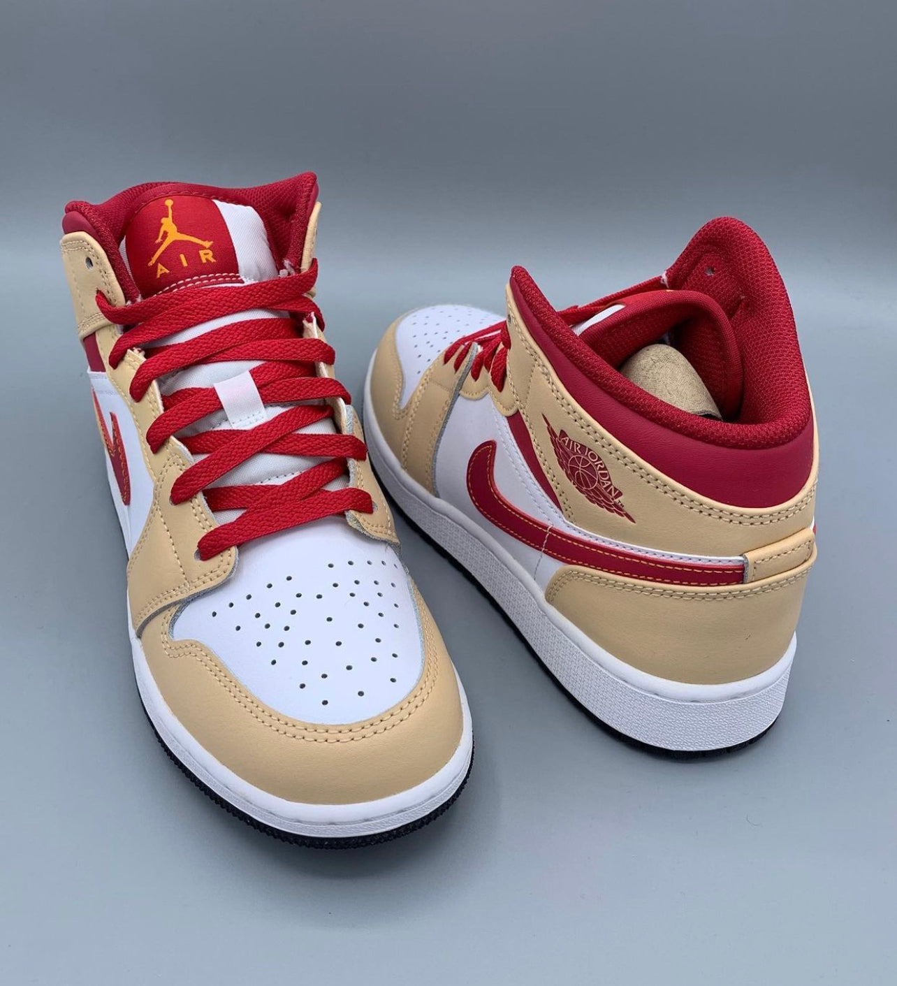jordan 1 mid beige