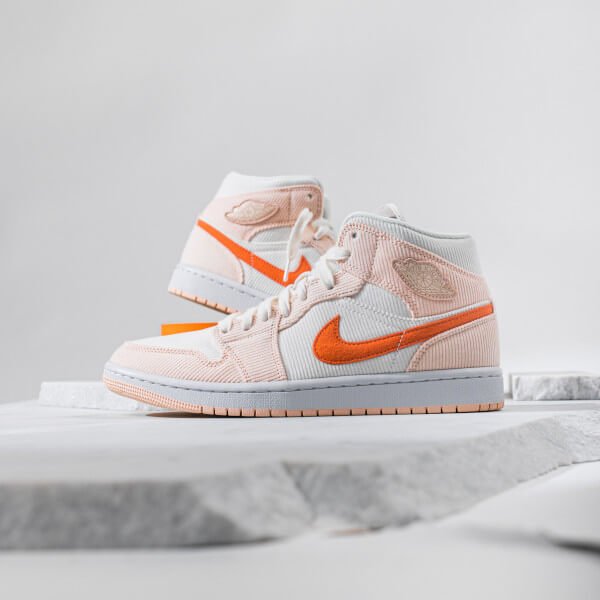 Air Jordan 1 Mid Corduroy sail (W) - Prism Hype Jordan 1 Mid (W) Air Jordan 1 Mid Corduroy sail (W) Jordan 1 mid